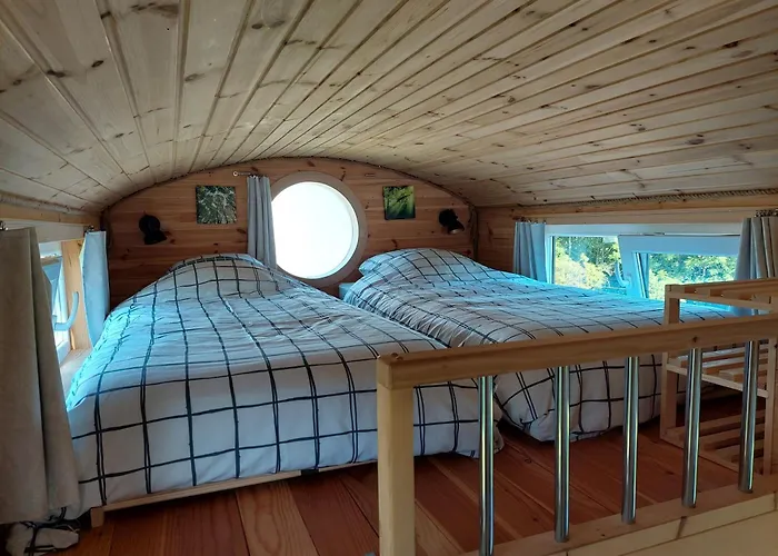 La Caseta Chalé Tilhouse